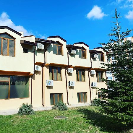 Interrum Hotel Razgrad المظهر الخارجي الصورة