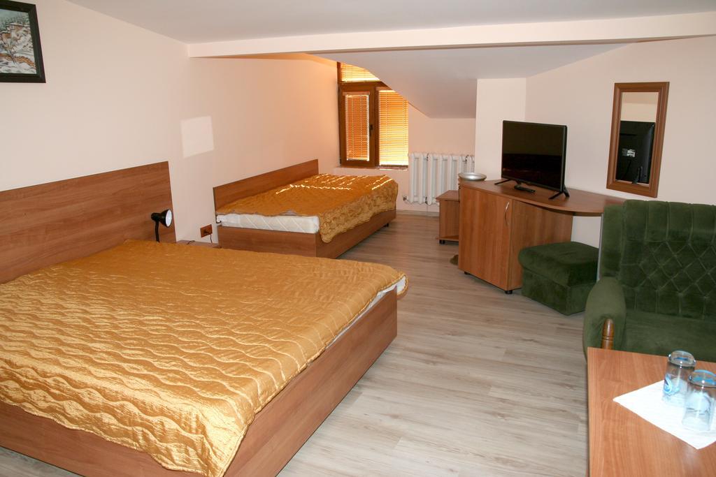 Interrum Hotel Razgrad الغرفة الصورة