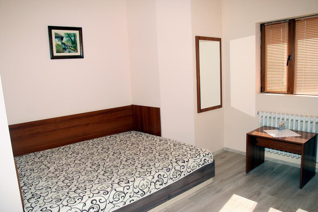Interrum Hotel Razgrad الغرفة الصورة