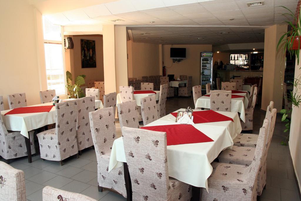 Interrum Hotel Razgrad المظهر الخارجي الصورة
