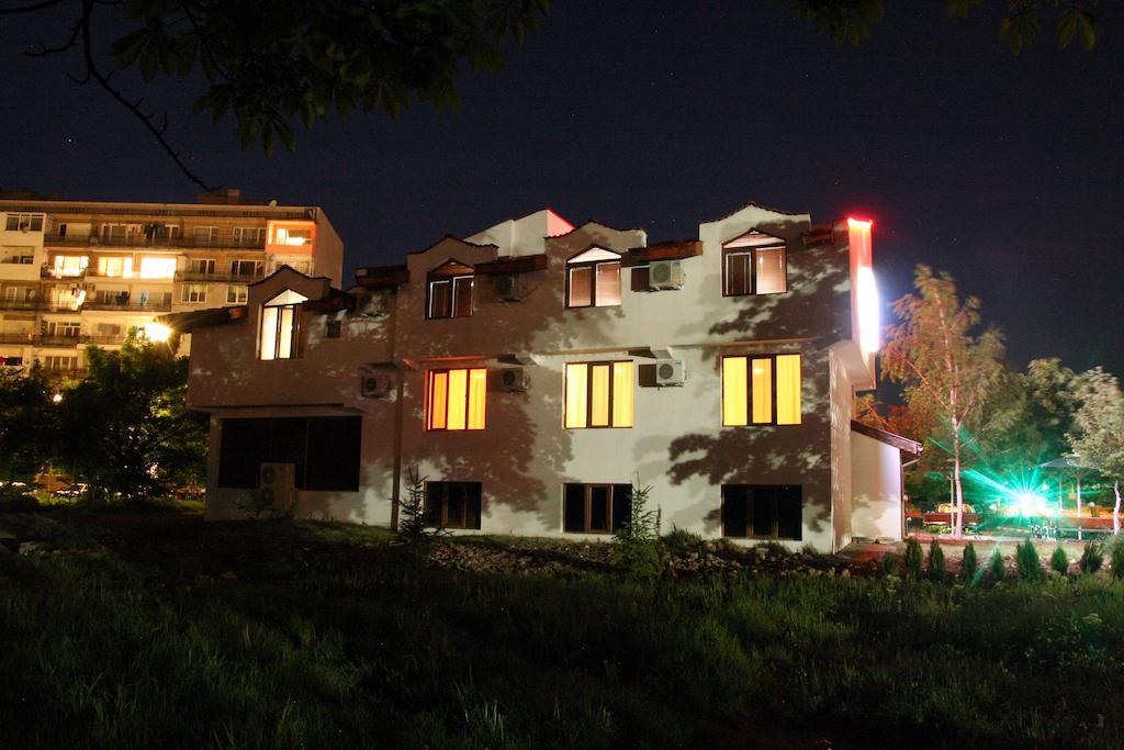 Interrum Hotel Razgrad المظهر الخارجي الصورة