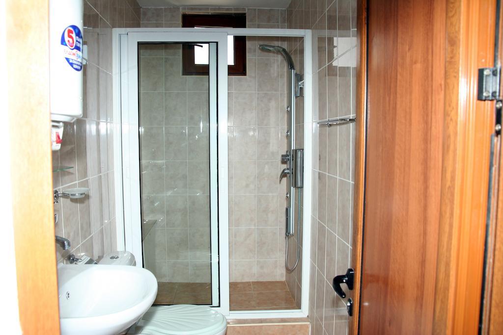 Interrum Hotel Razgrad الغرفة الصورة