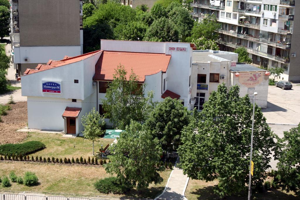 Interrum Hotel Razgrad المظهر الخارجي الصورة